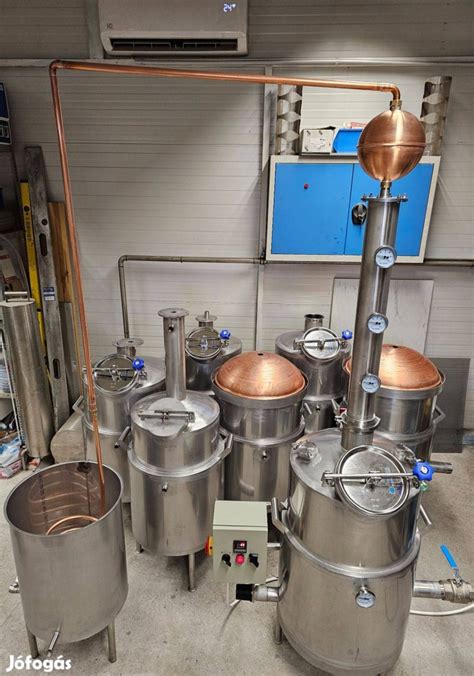 Hagymakupolás pálinkafőző készülék illusztrációja