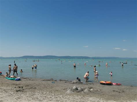 Balatonlelle mólója naplementekor