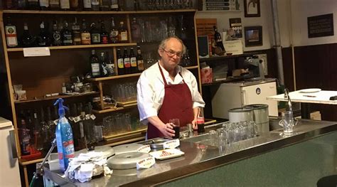 Mátra Borozó belső