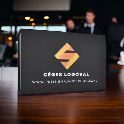 Különböző Ballantine's díszdobozok elegáns elrendezésben