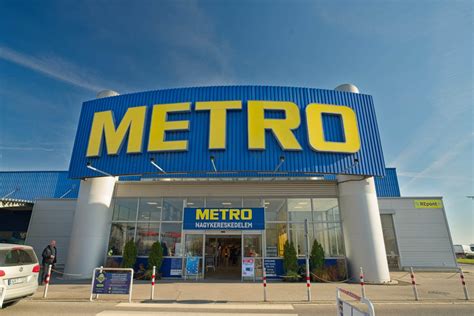 METRO áruház polcai