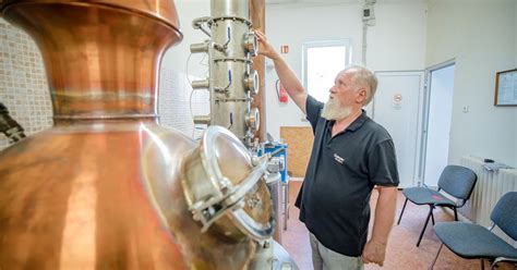 Szőke Lajos és a Gemenc Whiskey lepárlója