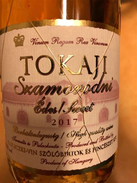 Tokaji Esszencia és Szamorodni palackok