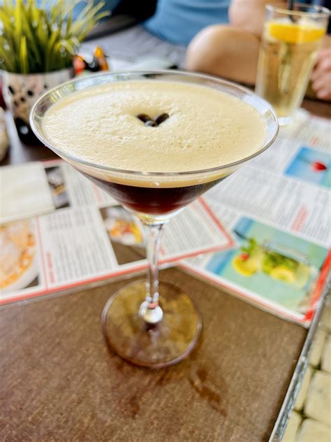 Vodka és narancslé egy pohárban