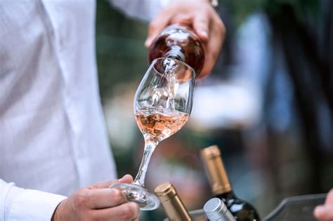 Borkóstoló és borbemutató