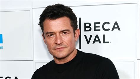 Orlando Bloom Prágában, a Csillagászati Óra előtt