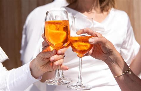 Kalóriatartalom összehasonlítása alkohol, cukor és zsír között