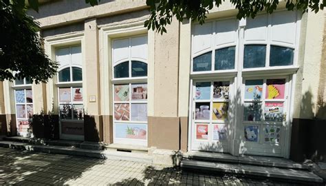 Italkereskedés kirakata