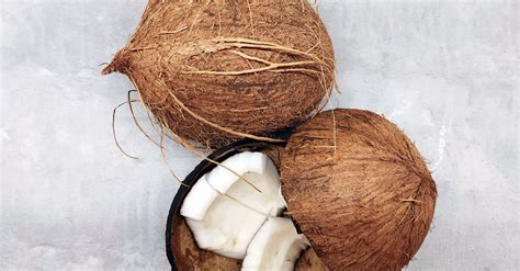 kép a kókuszdió feldolgozásáról