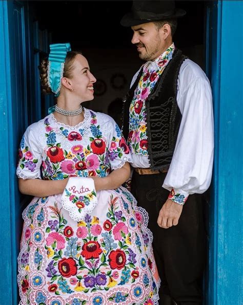 Kalocsai férfi viselet részlete