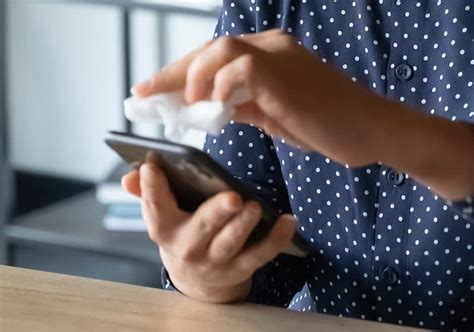 mobiltelefon tisztítása