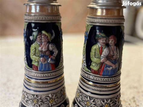 Söröskorsók egymásra halmozva