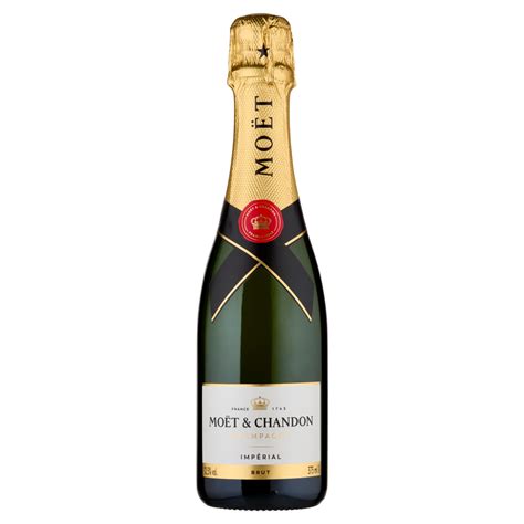 Moët & Chandon pezsgős palackok
