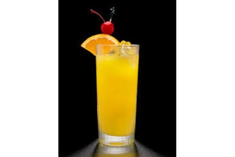 Screwdriver koktél narancsdarabokkal
