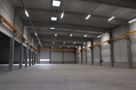 Modern borászati üzemcsarnok