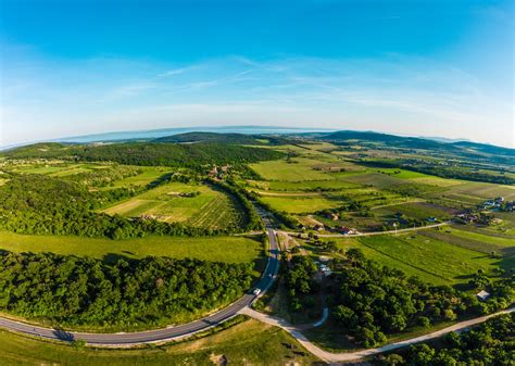 Nivegy-völgy tájképe