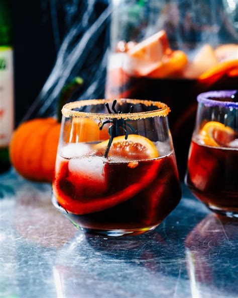 Halloween Sangria poharakban