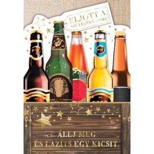 Különböző sörös üvegek és dobozok