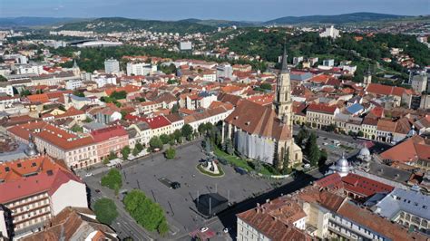 Kolozsvár Főtér a Szent Mihály templommal