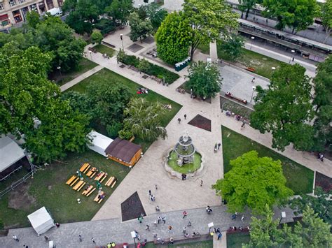 Fröccsterasz Erzsébet tér külső nézet