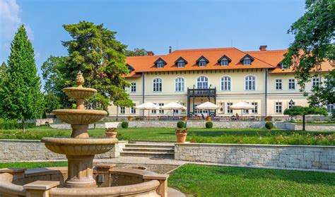 Gróf Degenfeld Kastélyszálló