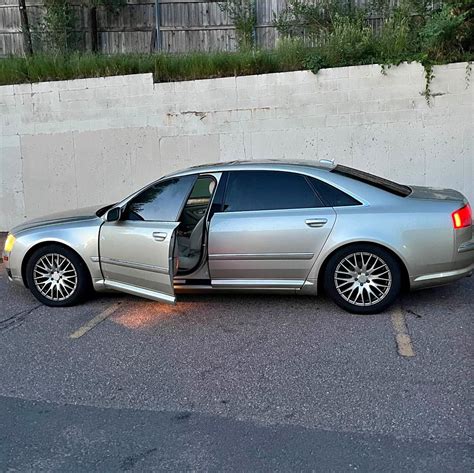 Audi A8 elegáns külső vonalvezetése