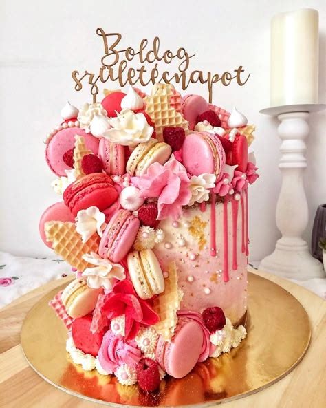 50. születésnapi torta elegáns díszítéssel