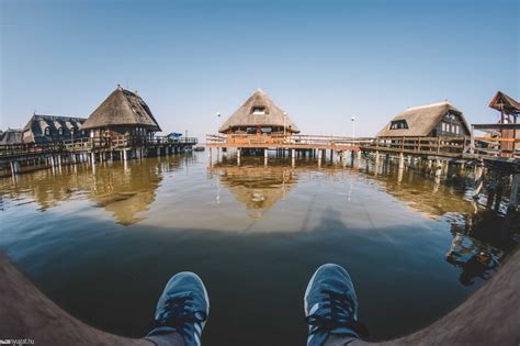 Fertőrákos látképe a Fertő-tóval