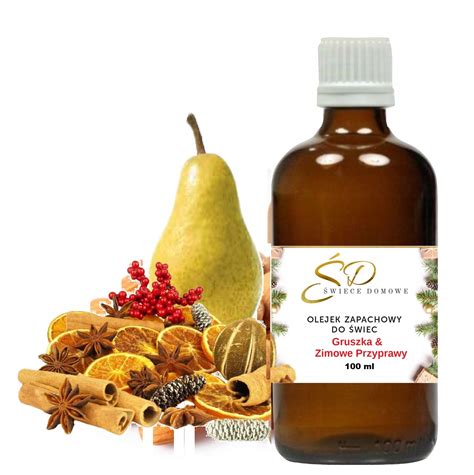 Körte szeletek és fűszerek egy üvegben