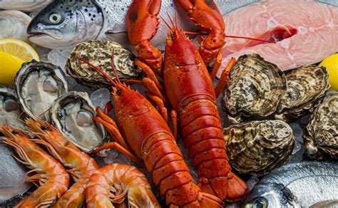 Tálalási javaslat: pezsgő és tenger gyümölcsei