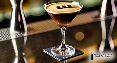 Bourbon és kávélikőr koktél