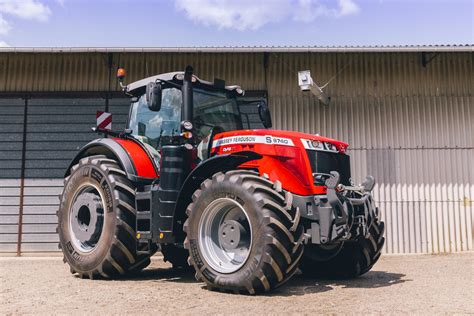 Massey Ferguson traktorok gyári bemutatója
