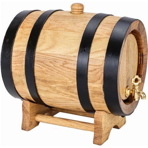 Magyar tölgyfa hordók pincében