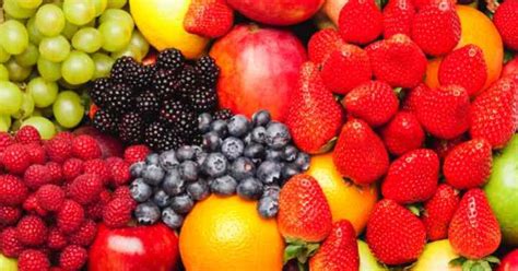 friss gyümölcsök koktél hozzávalóként