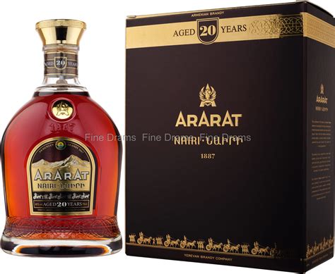 Ararat Nairi 20 éves brandy palack