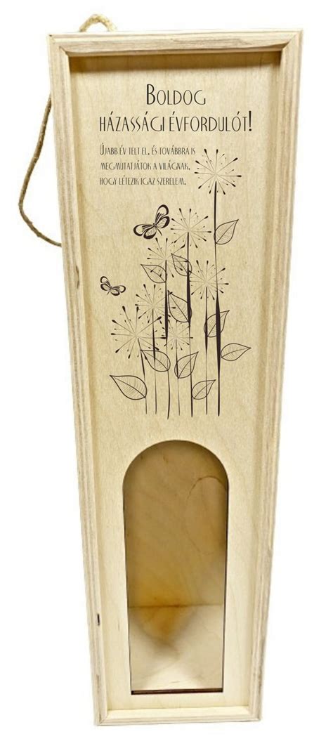 Gravírozott fa doboz alkoholos italnak