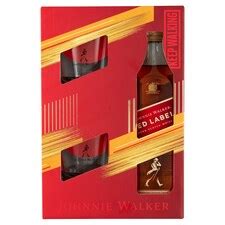 Skót whisky palack és pohár