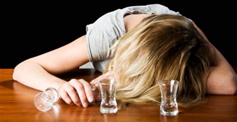 Az alkoholmérgezés tünetei és a véralkoholszint összefüggése