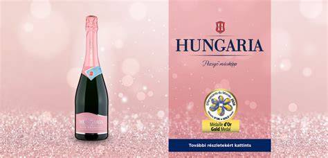 Hungaria pezsgő palackok és címke