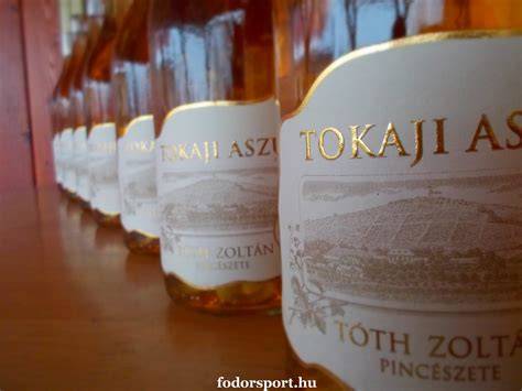 Tokaji aszú üveg és szappan