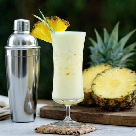 piña colada bazsalikommal