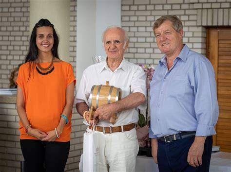 tokaji évjáratok és díjak vizuálisan