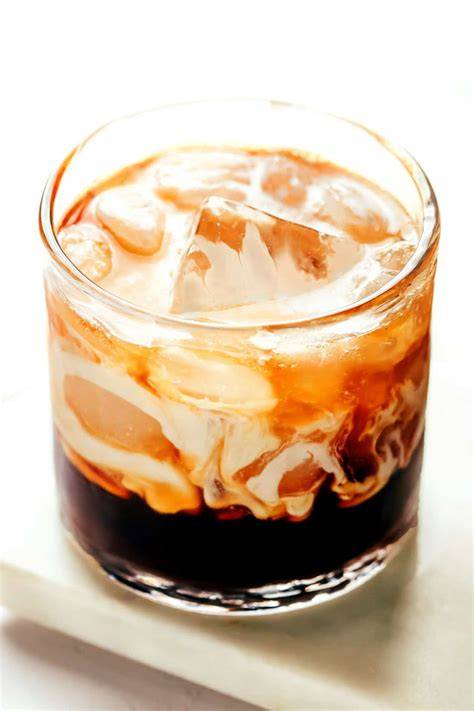 készült képes ábrázolás a White Russian rétegezéséről