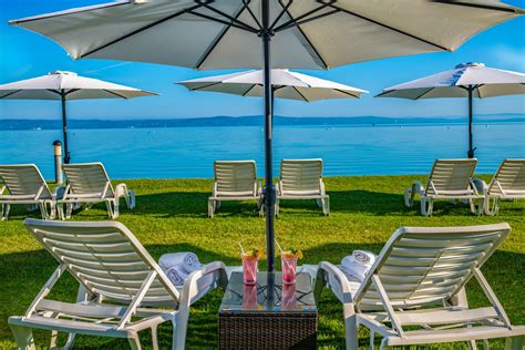 Balatonfüred panorámája sörfőzdével