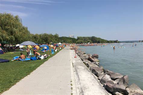 Balatonalmádi Wesselényi strand rendezvénytér