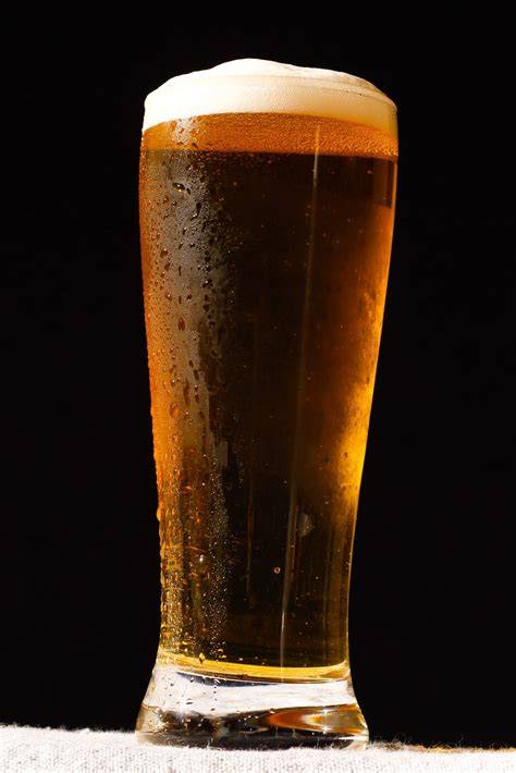 Żywiec sör palack és pohár