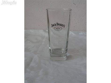 Jack Daniel's üveg és logó
