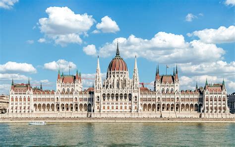 Budapesti cégbírósági épület