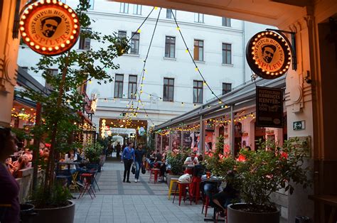 Király utca, Budapest
