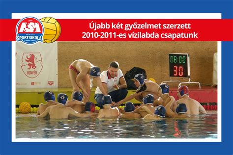 Csapattársak ünneplik a győzelmet